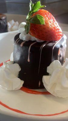 Strawberry Chocolate Ganache Cake