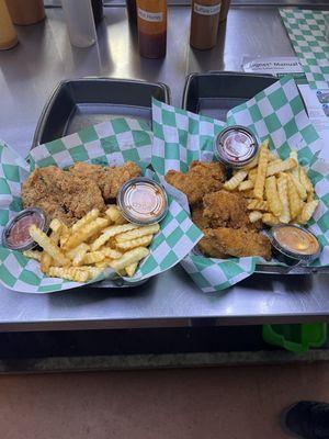 Chicken 4pc Tenders W/Crinkle Cut Fries