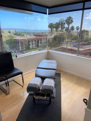 New location ! Get adjusted with a beautiful Mission Bay view!