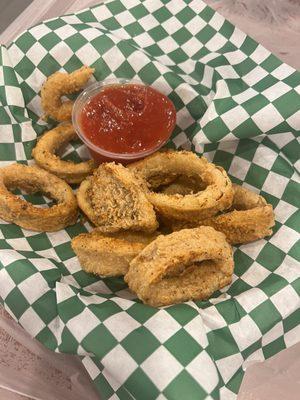 Fried Calamari (8-10)