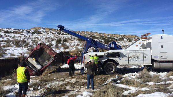 Flatbed Vehicle Services, Tire Changes and Repair on the road and Winch and Recovery Services in Santa Fe and Albuquerque New Mexico