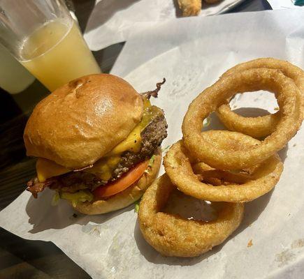 The BEACONSFIELD Burger with Onion Rings