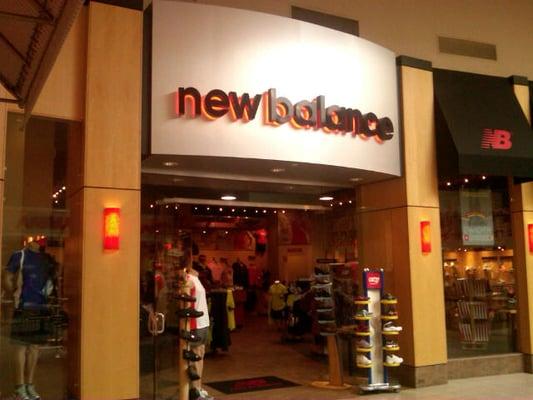 Your New Balance Store at Alderwood Mall