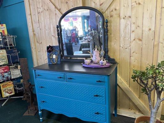 Dresser done in Silk Oasis and Black Sands.