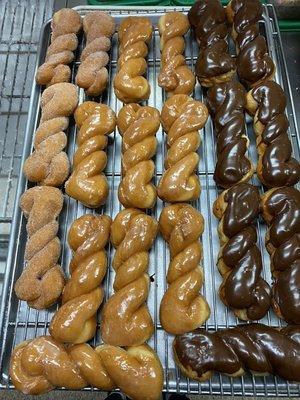 Twists Donuts