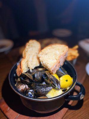 Mariniere Mussels | Instagram: GaoGirlsGrubbin