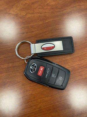 Keyless remote and keychain