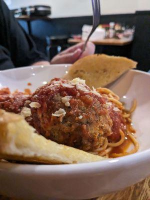 Spaghetti and meatballs