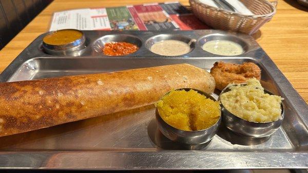 Combo 1 Pongal, Medhu Vada, Dosa