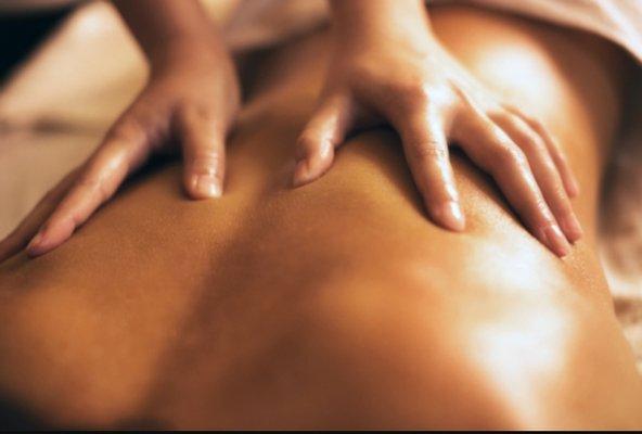 Respiré welcomes you to come and enjoy a relaxing massage to help balance your mind, body and spirit.