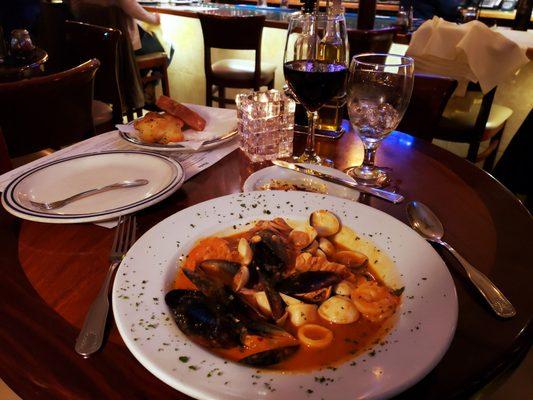 Seafood Cioppino. You may order w/linguine  too.