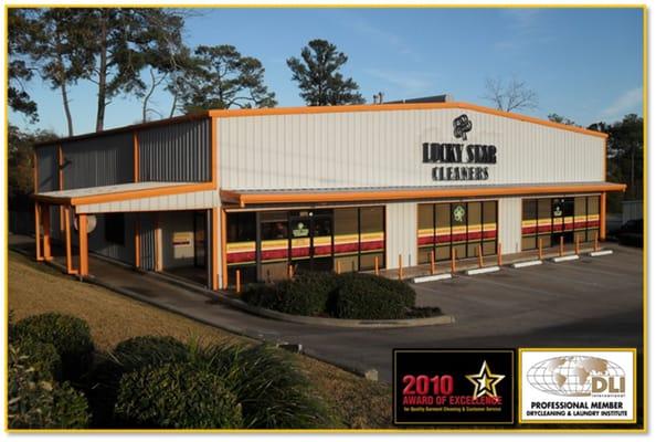 Our Award Winning 7000 square foot state of the art dry cleaning plant.