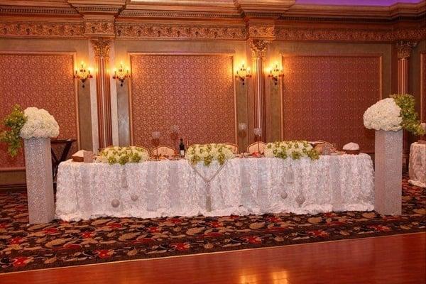 Bride & Groom Table