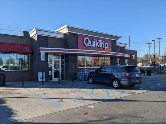 QuikTip, 1134 N Graham, Charlotte