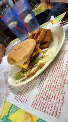 Bacon cheeseburger with onion rings