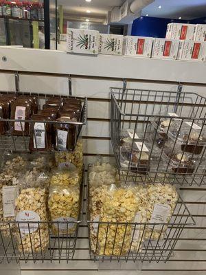 Vegan Popcorn, vegan Carrot cakes and Banana bread