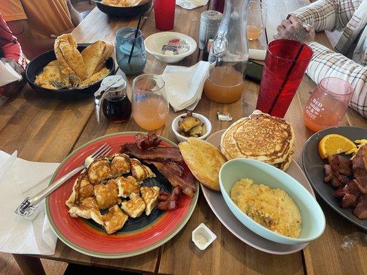 Fried fish,loaded grits, peach mimosas