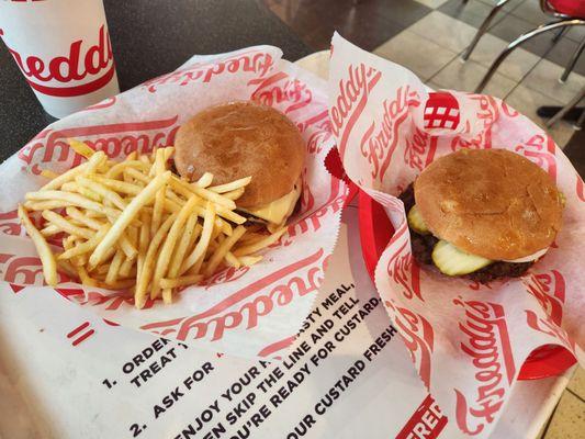 Freddy's Frozen Custard & Steakburgers