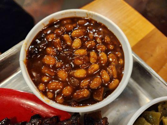 Baked beans with brisket