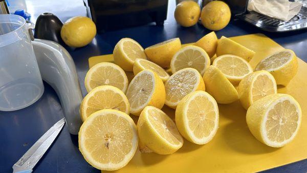 Squeezing fresh lemons