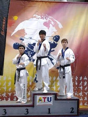 Congratulations to Brandon Lee won 1st place at 2014 ATU National Taekwondo Championship held NJ.