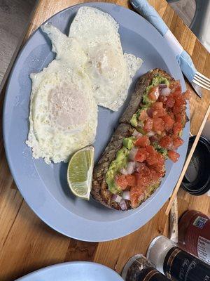 Avocado Toast w two eggs