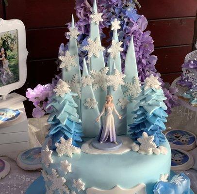 Custom Elsa cake