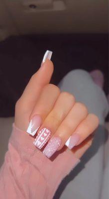 nails