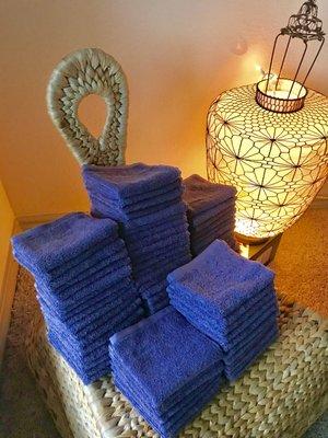 Towels to hot steam aching muscles and provide neck support