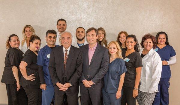 30 years of experience. 160,000 successful surgeries. Drs. Dello Russo are Pioneers of LASIK.