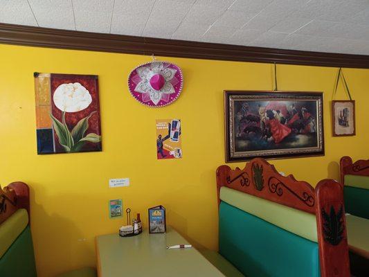 Mexican paraphernalia and art throughout