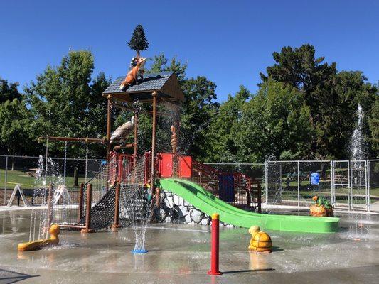 Splash pad