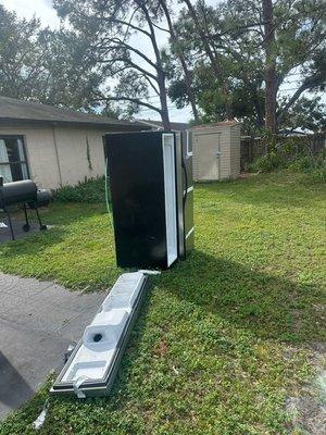 Never asked for this fridge and they dropped in our yard and refuse to pick it up and bring ours back