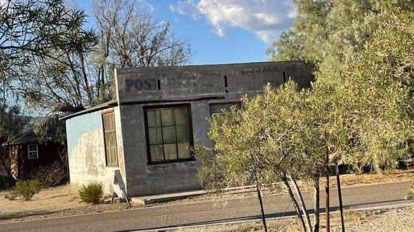 Abandoned post office