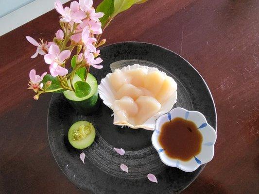 Sea scallop sashimi.