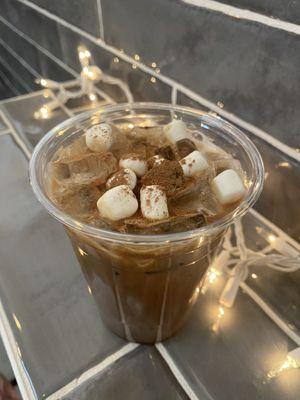 iced peppermint mocha latte