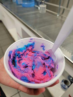 Cotton candy flavor ice cream