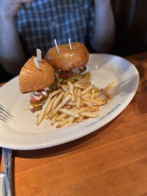 Cheeseburger and fries