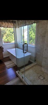 New Freestanding bathtub