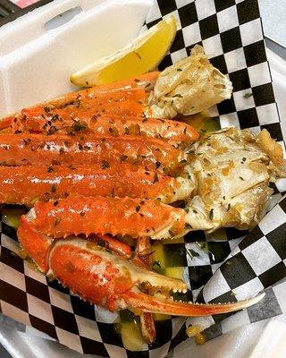 Lemon Garlic Snow Crab