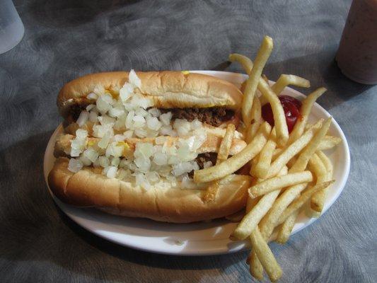 really good chili dogs and fries!