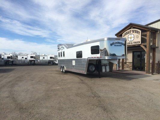 Living Quarters Horse Trailers