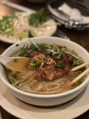 P11. pho ga nuong