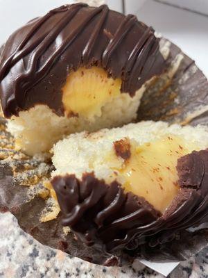 Boston Cream cupcake