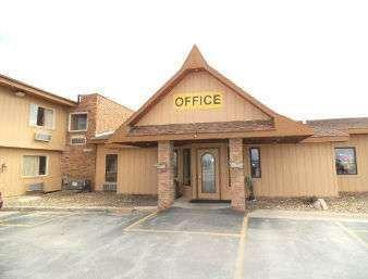 Welcome to the Days Inn West Branch Iowa City Area