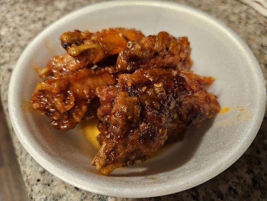 Side of chicken wings ($6.99)