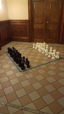 Giant chess