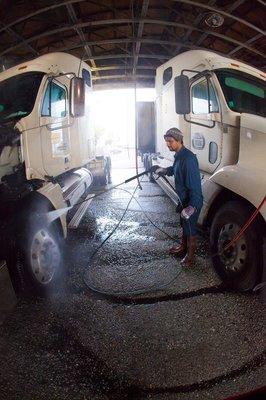 Truck wash bay