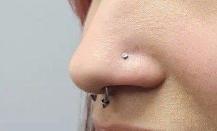 Double nose piercing + septum