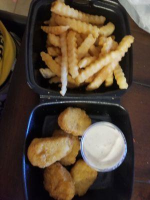 Kids chicken nugget meal